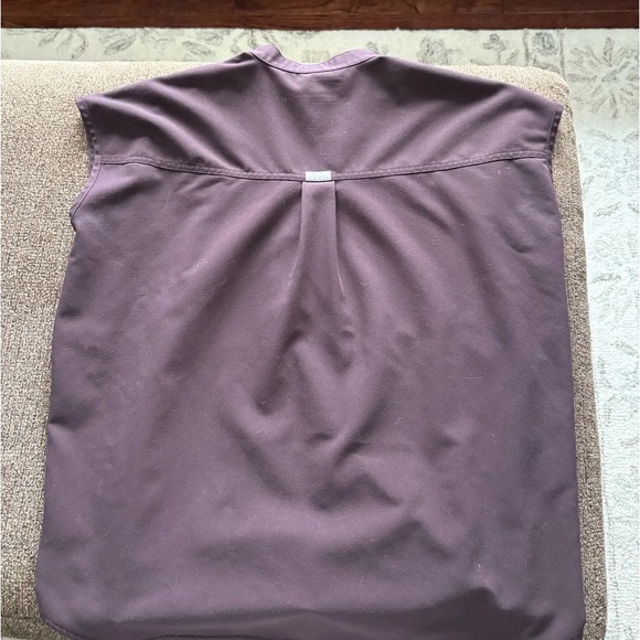 Figs Woman’s Rafaela Scrub Top - Picture 2 of 3